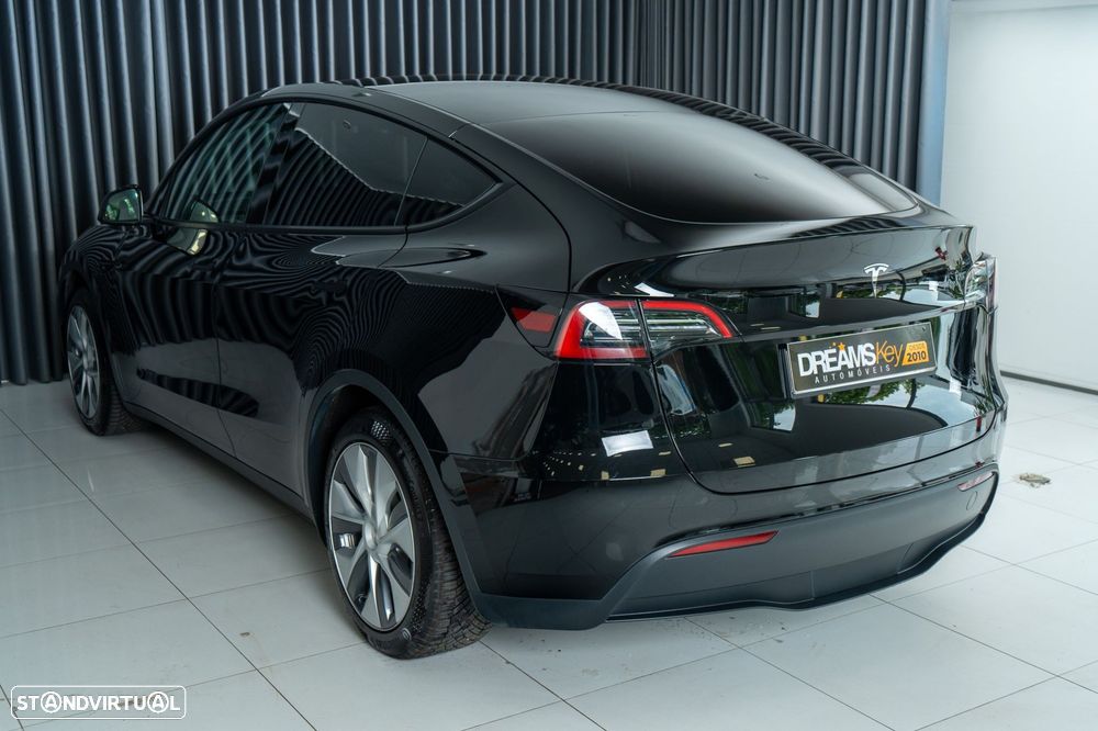 Tesla Model Y Standard - 21