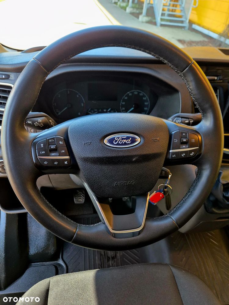 Ford Transit - 20