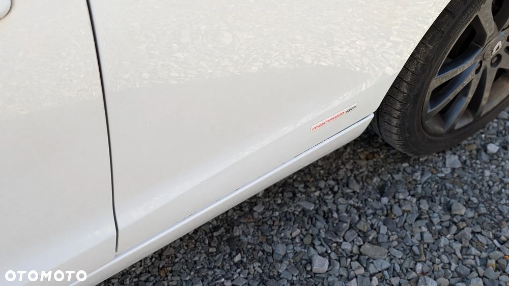 Renault Laguna 2.0 dCi Monaco GP ESM - 22