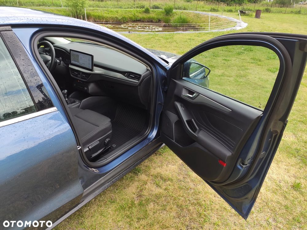 Ford Focus 1.0 EcoBoost mHEV Titanium - 19