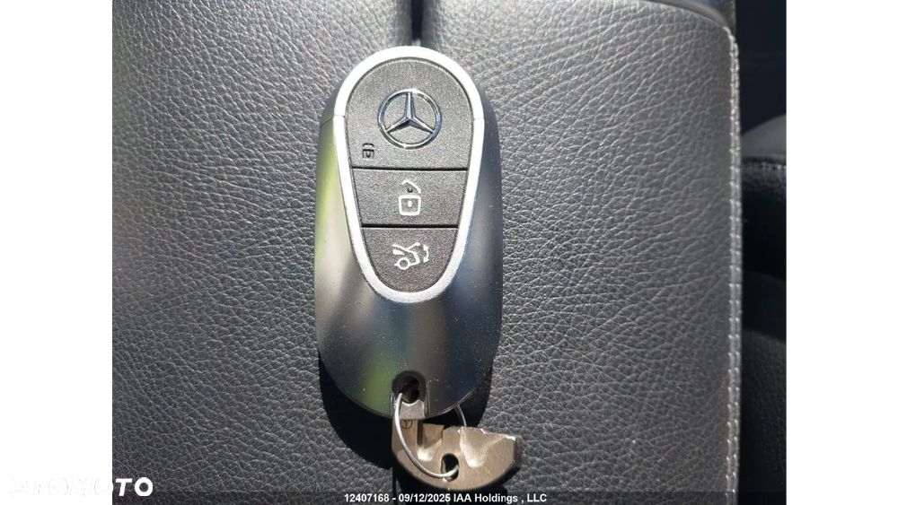 Mercedes-Benz GLC - 15