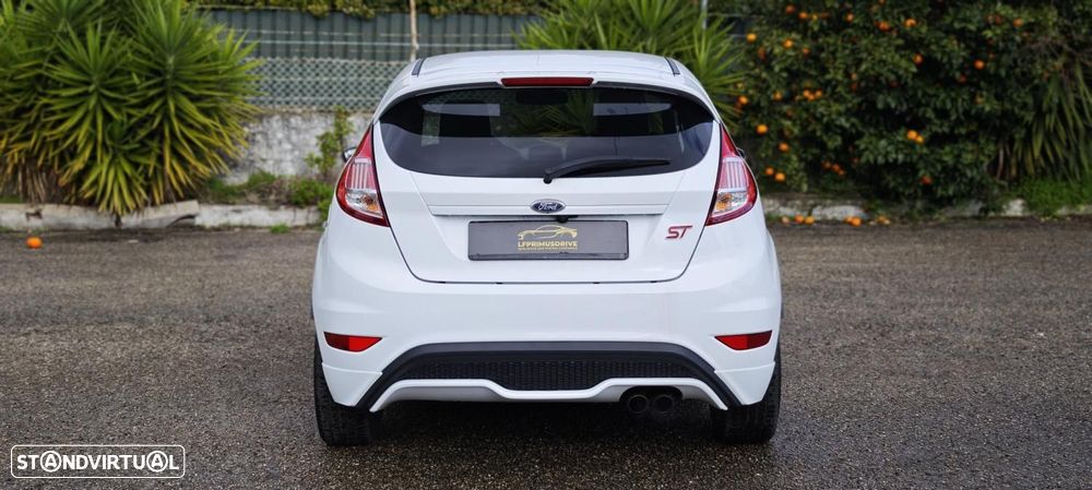 Ford Fiesta 1.6 T ST - 8