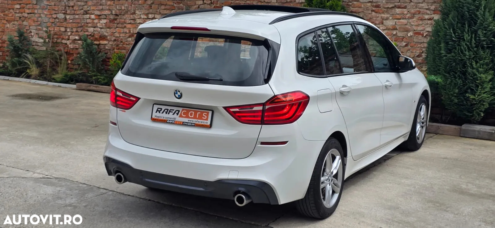 BMW Seria 2 220i AT - 14