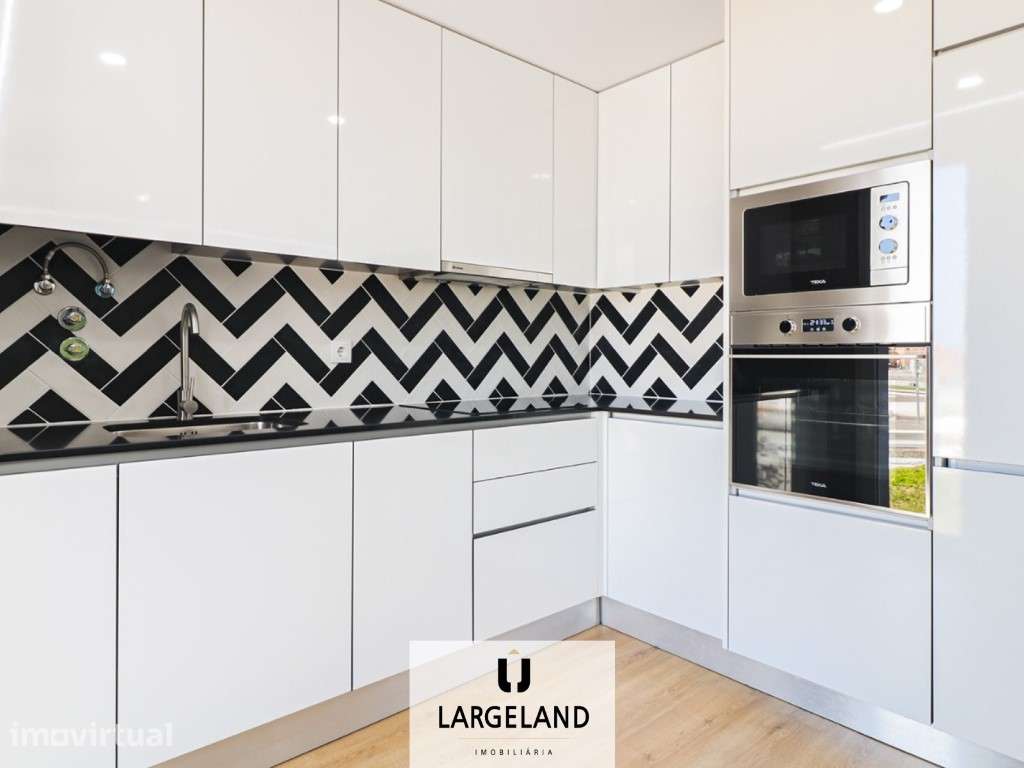 Apartamento T1 no Bairro do Alboi no centro de Aveiro - Grande imagem: 5/13