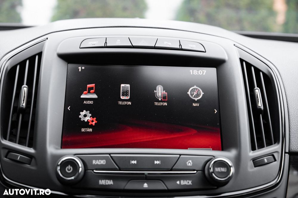 Opel Insignia - 29