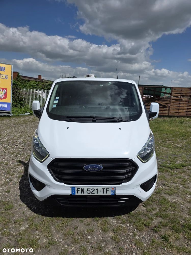 Ford Custom - 2
