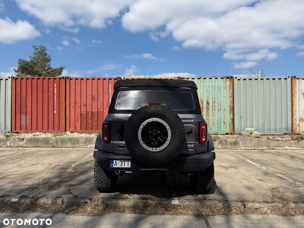 Ford Bronco - 7
