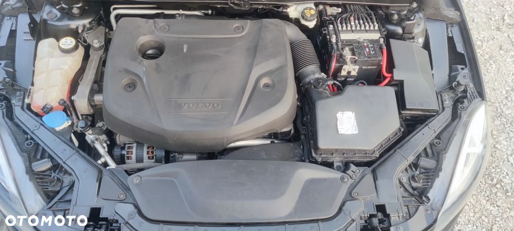 Volvo V40 Cross Country D4 Geartronic Ocean Race - 16
