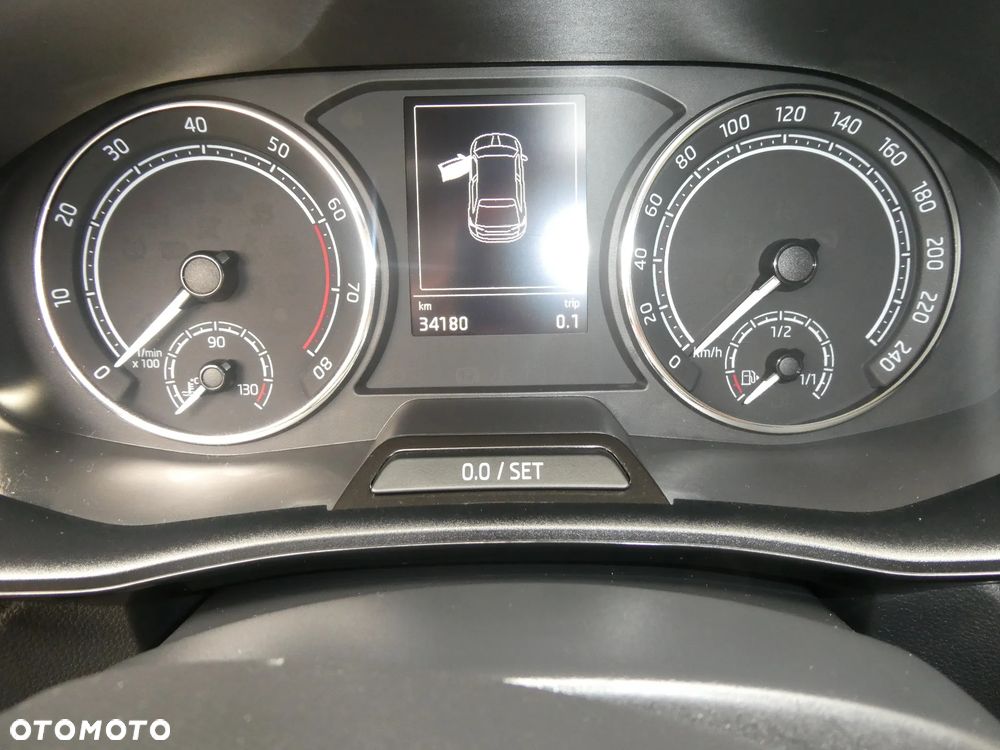 Skoda Fabia - 6