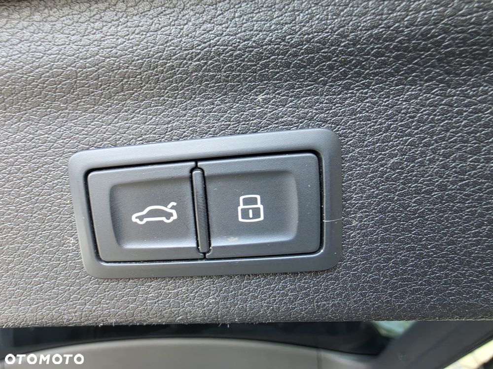 Audi Q3 35 TFSI S tronic - 33