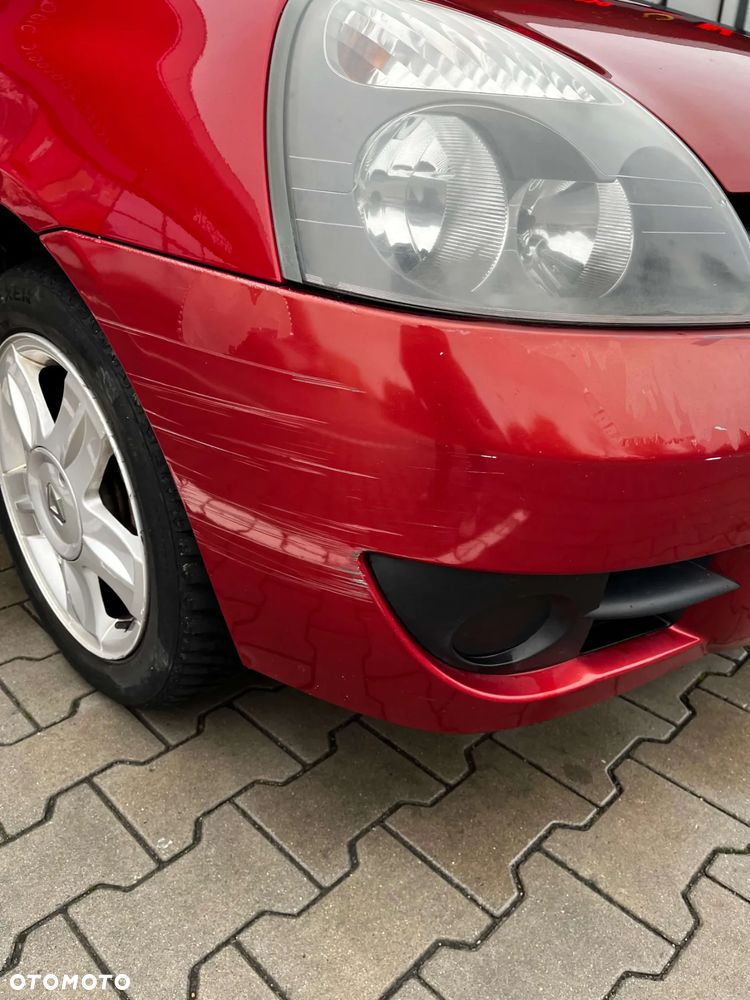 Renault Clio - 10