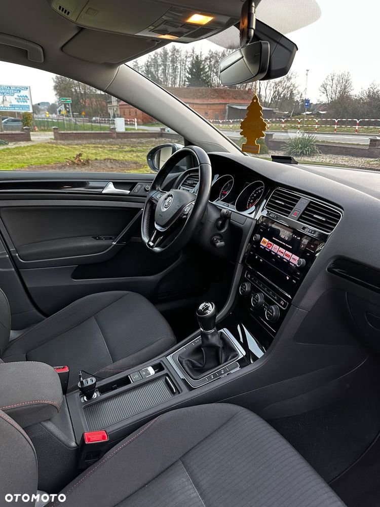 Volkswagen Golf 2.0 TDI Sound - 10