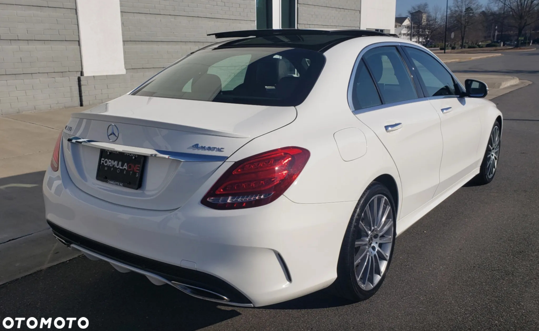 Mercedes-Benz Klasa C 300 7G-TRONIC AMG Line - 4