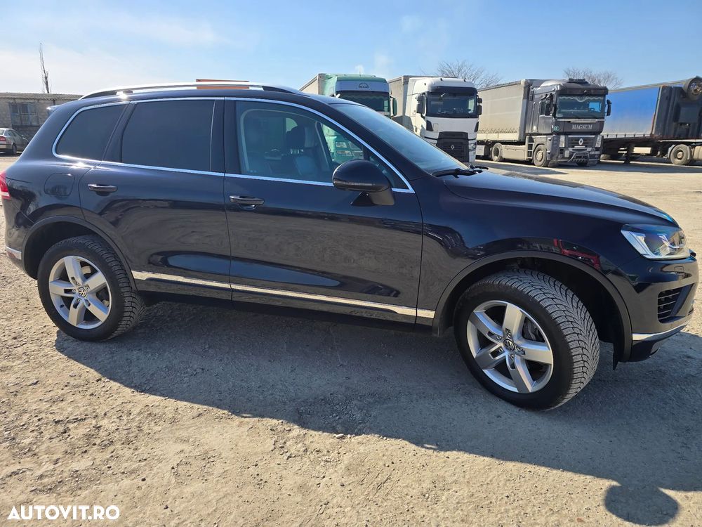 Volkswagen Touareg V6 TDI BMT Supreme Plus - 3