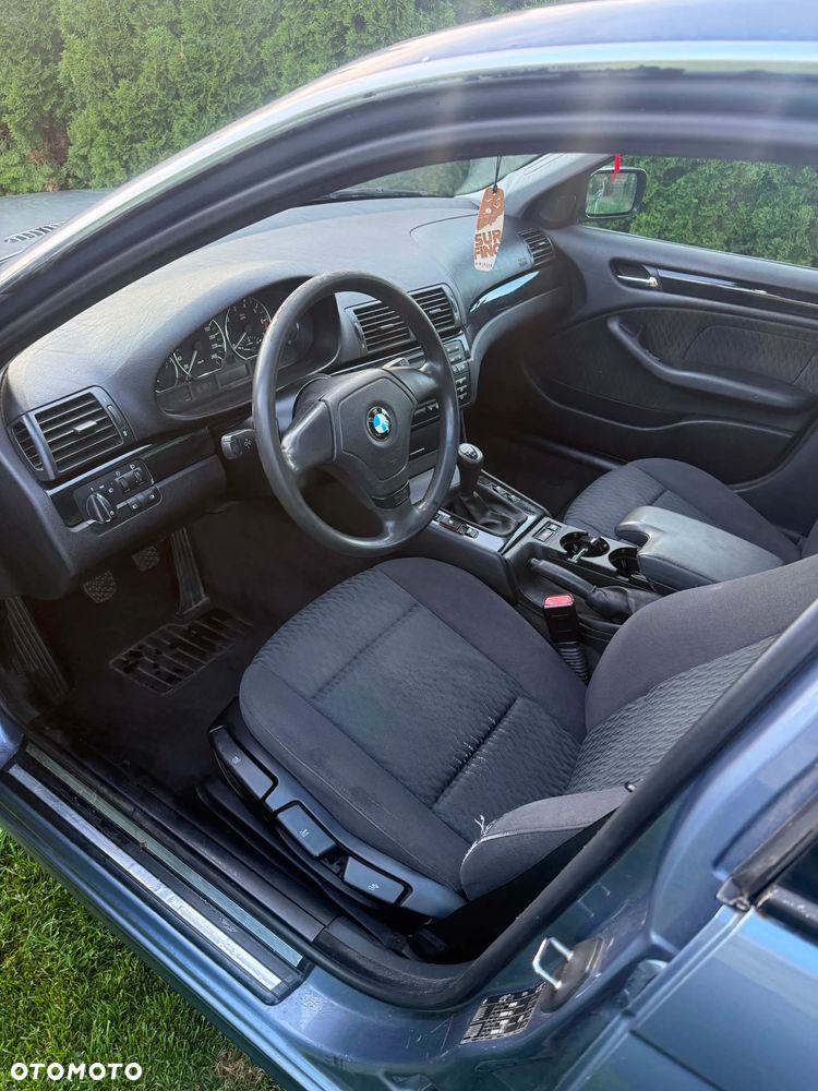 BMW Seria 3 320i - 10