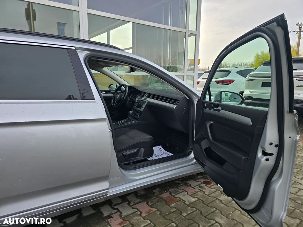 Volkswagen Passat - 10