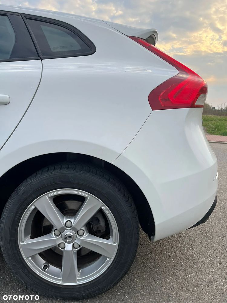Volvo V40 - 15
