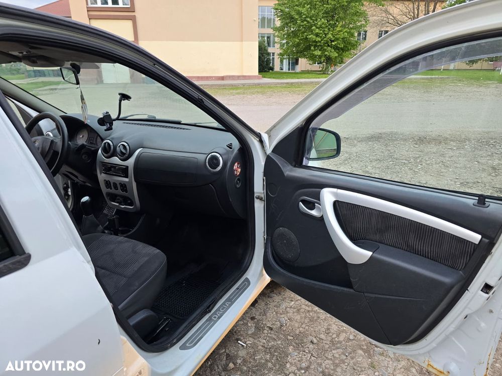 Dacia Logan 1.2 Laureate - 11