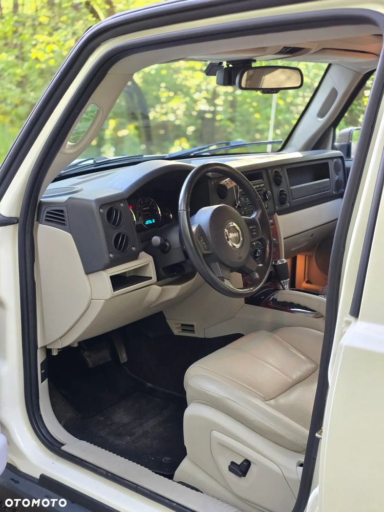 Jeep Commander 4.7 V8 - 9