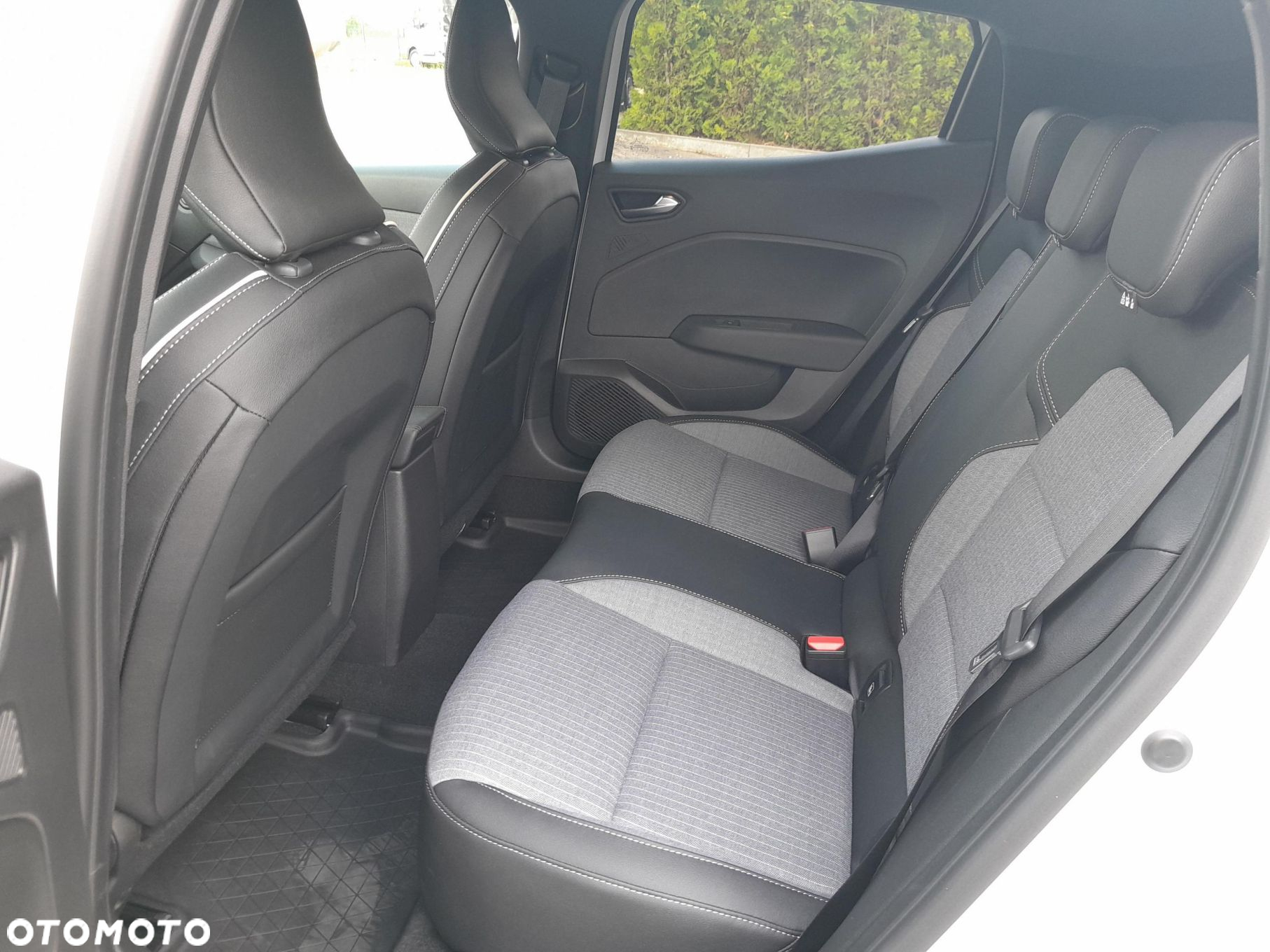 Renault Clio - 22