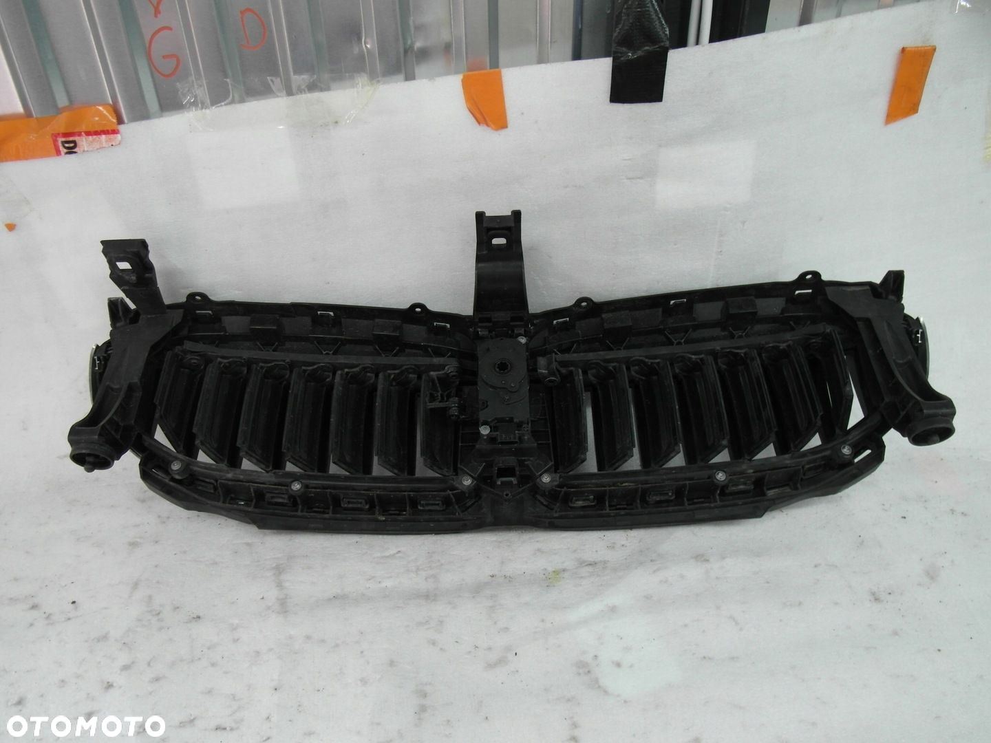 BMW 3 G20 G21 M Pakiet grill nerki żaluzja 5A22C60 - 5