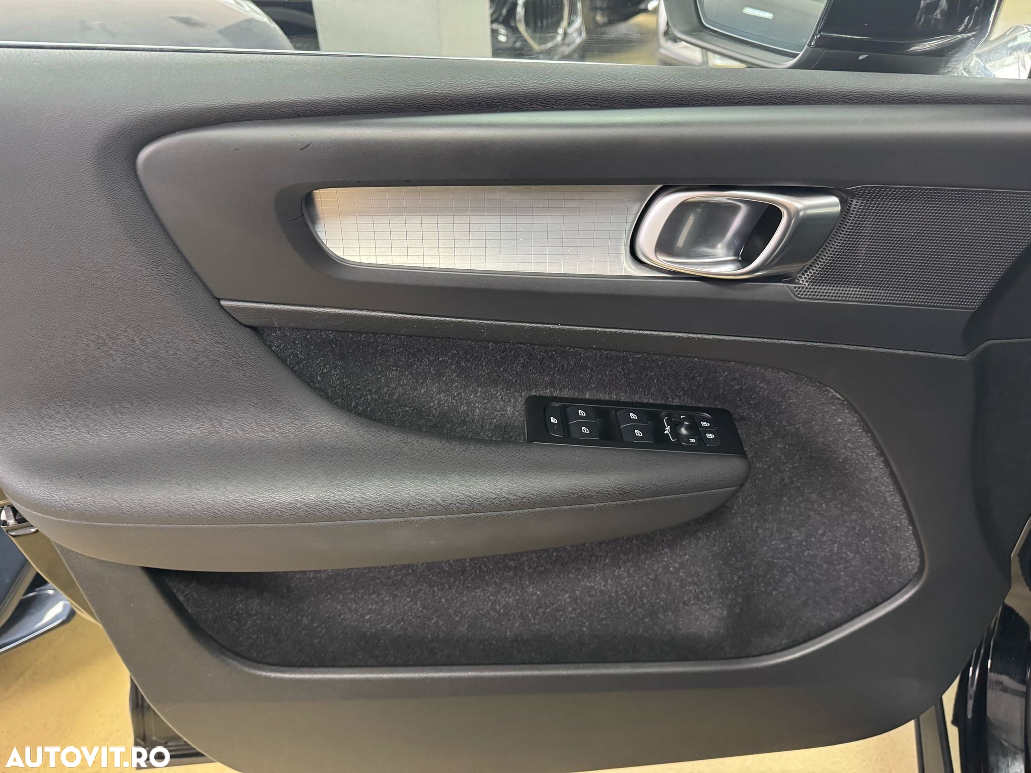 Volvo XC 40 Recharge T5 Twin Engine AT7 Inscription - 8