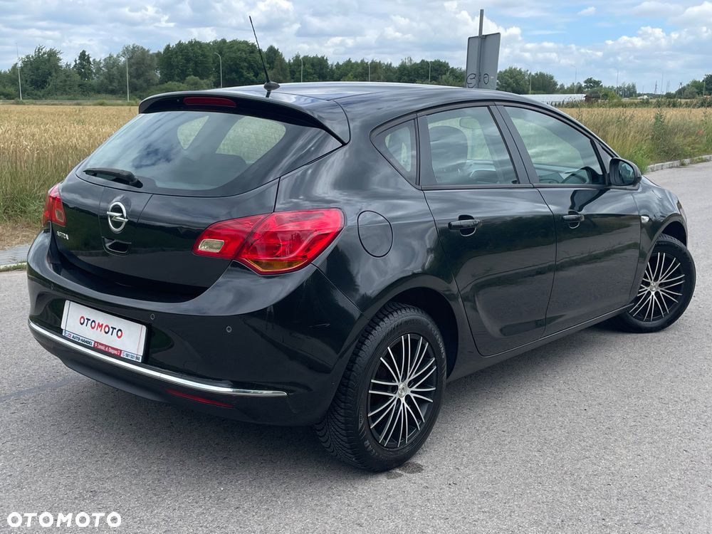 Opel Astra 1.4 Turbo Innovation - 4
