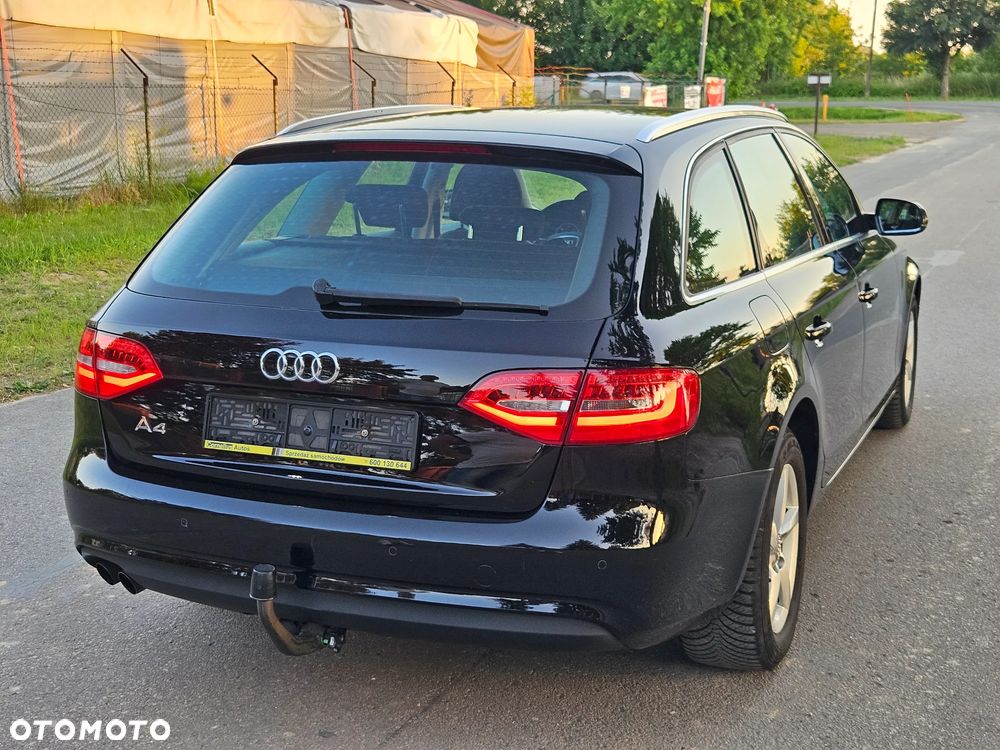 Audi A4 Avant 2.0 TDI DPF Ambiente - 10