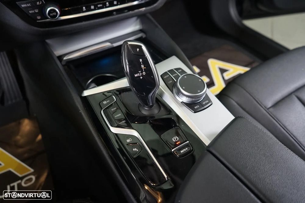 BMW 530 e Aut. Luxury Line - 30