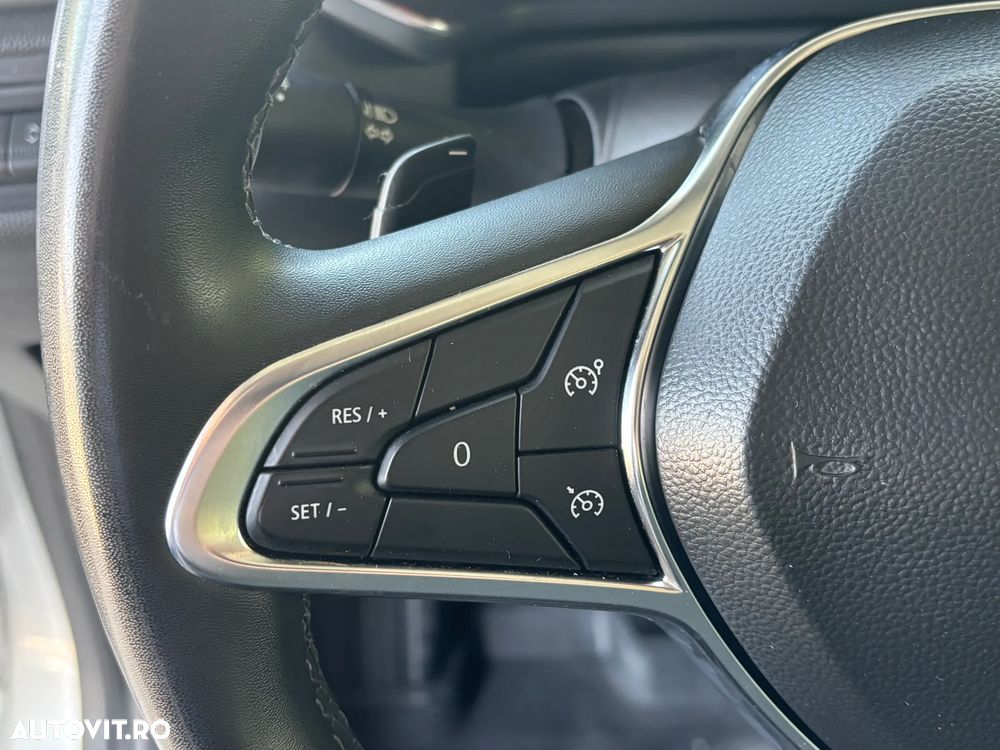 Renault Captur TCe 140 EDC GPF INTENS - 25