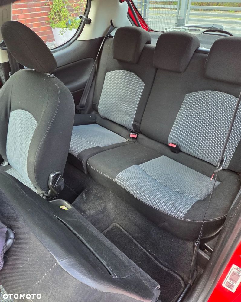 Peugeot 206 1.1 Color-Line - 8