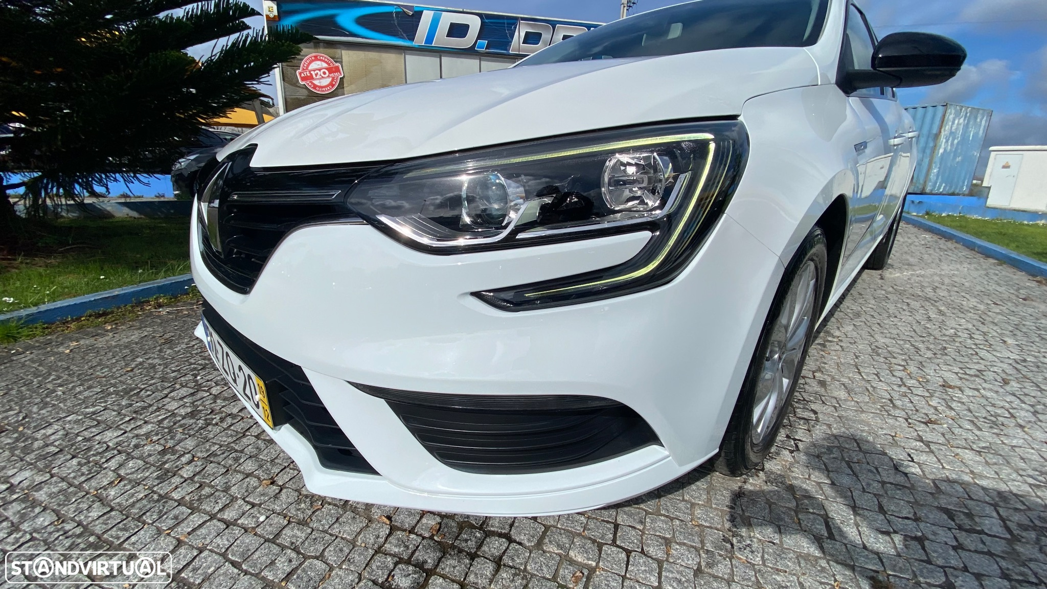 Renault Mégane 1.5 Blue dCi Limited - 13
