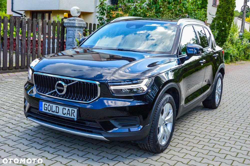 Volvo XC 40 T3 Momentum - 1