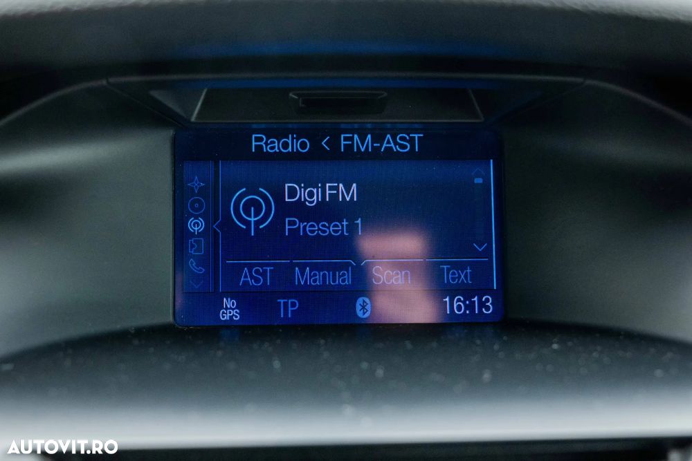 Ford Focus 1.6 EcoBoost Start Stop Titanium - 29
