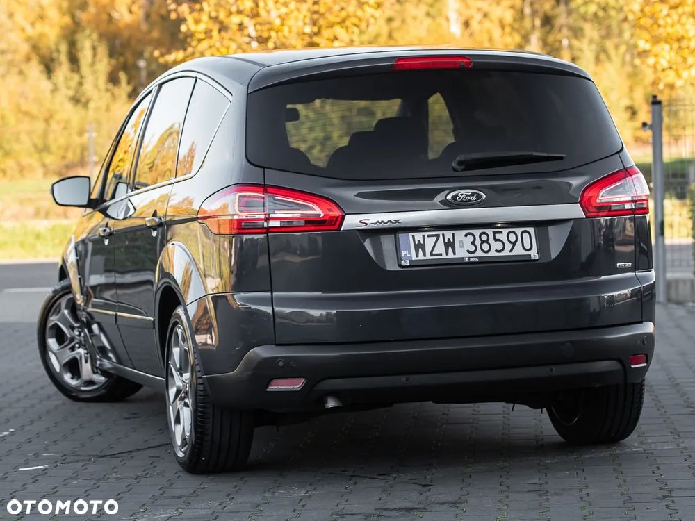 Ford S-Max - 9