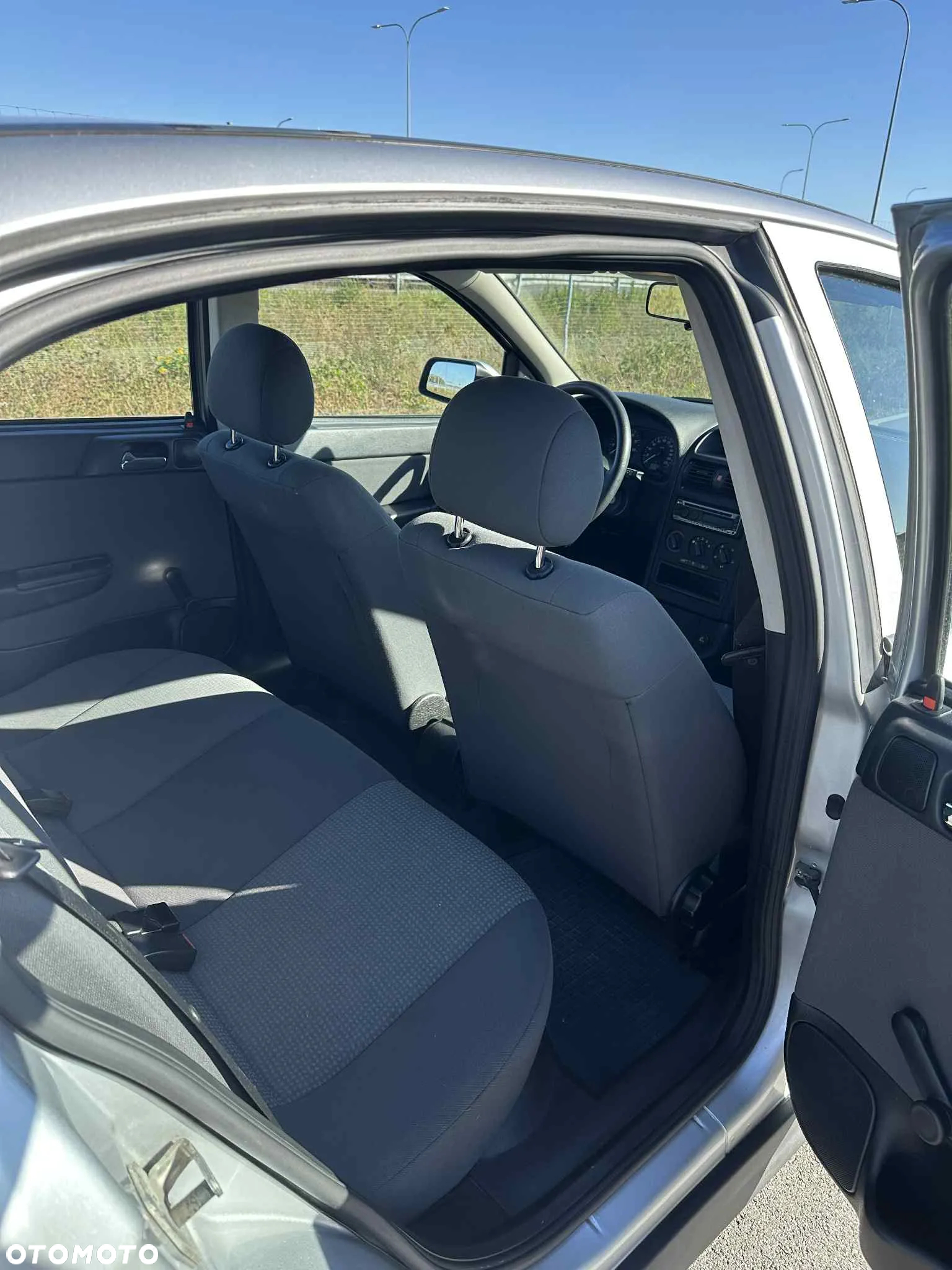 Opel Astra II 1.4 Start - 16