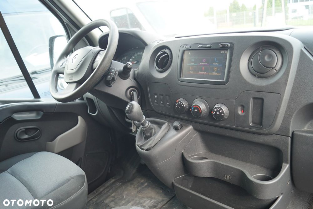 Renault Master - 24