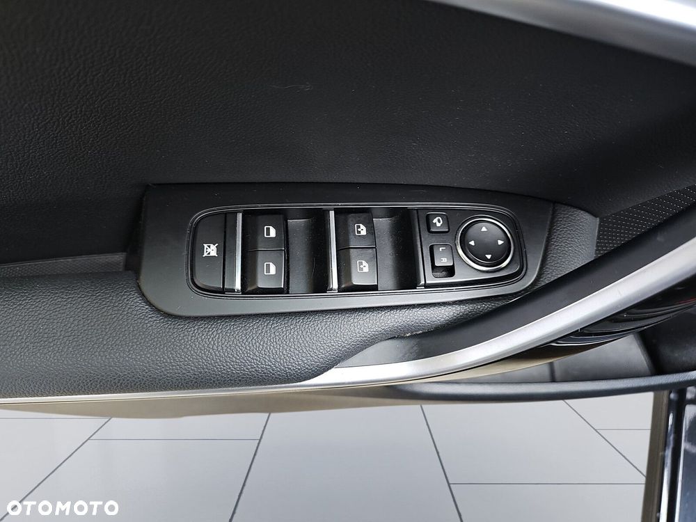 Kia Ceed 1.6 CRDi SCR L DCT - 17