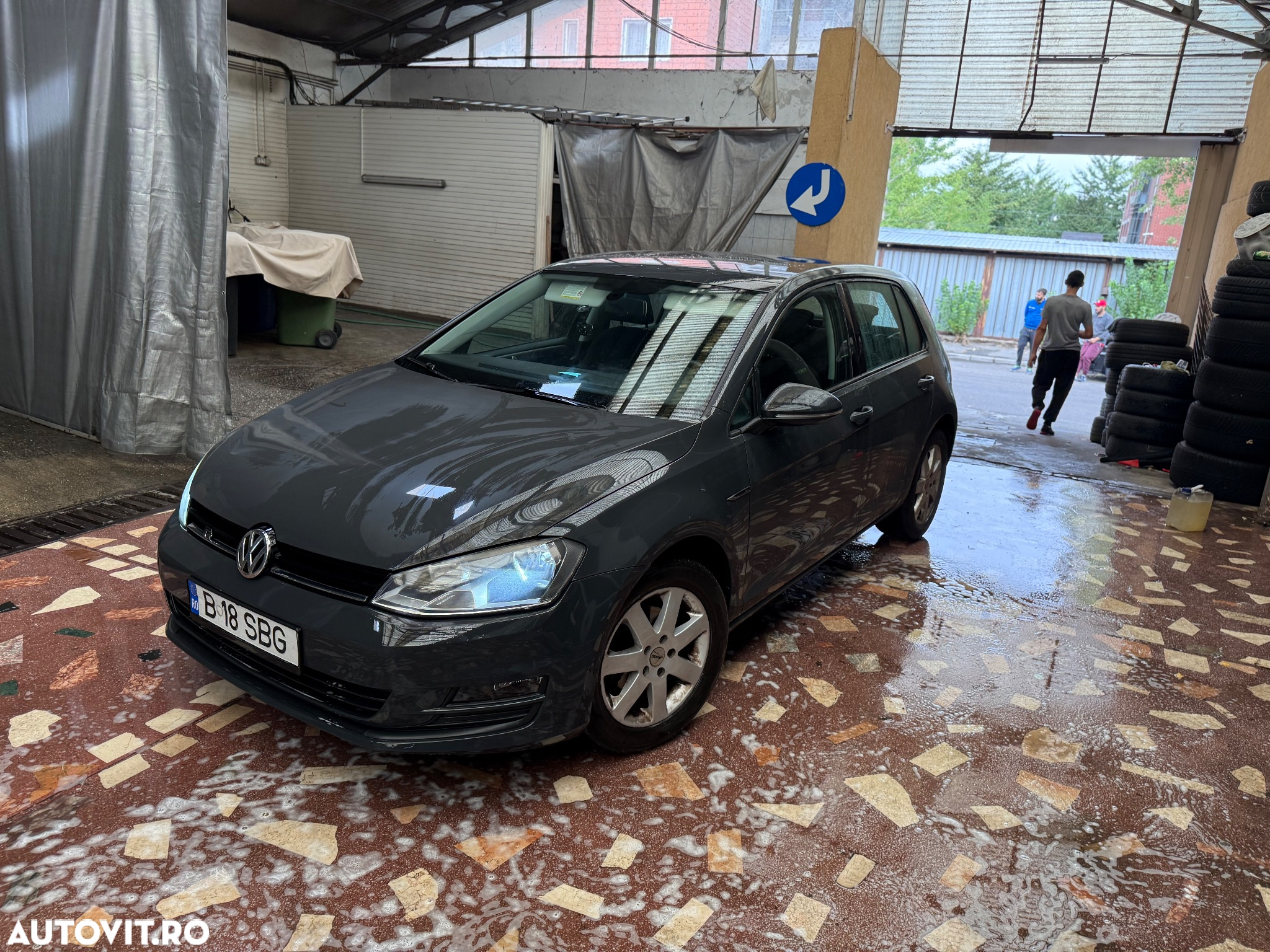 Volkswagen Golf 1.6 TDI DPF BMT Trendline - 39