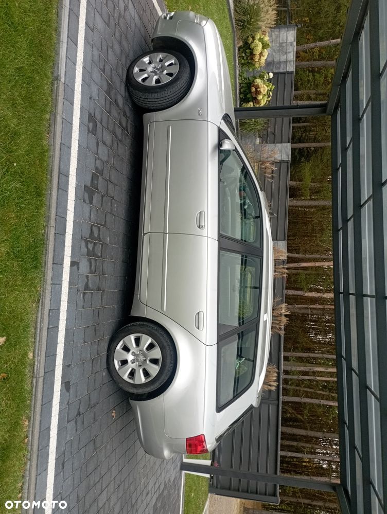 Audi A4 Avant - 1