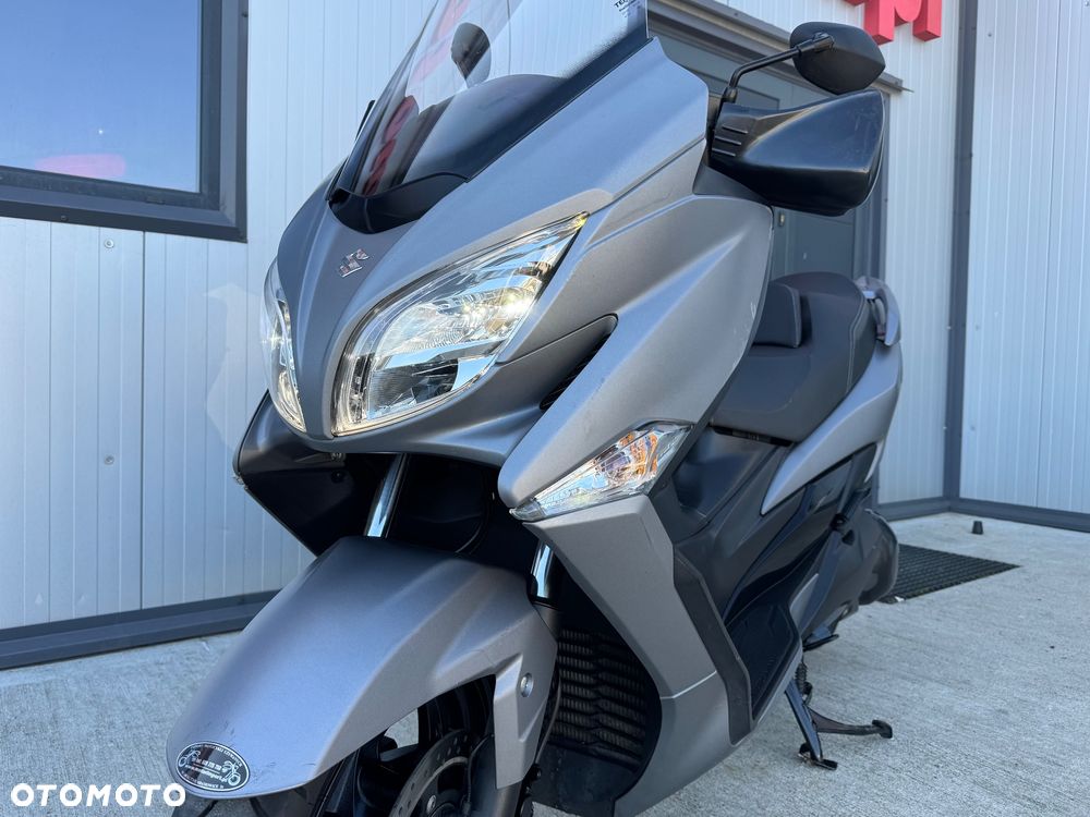 Suzuki Burgman - 21