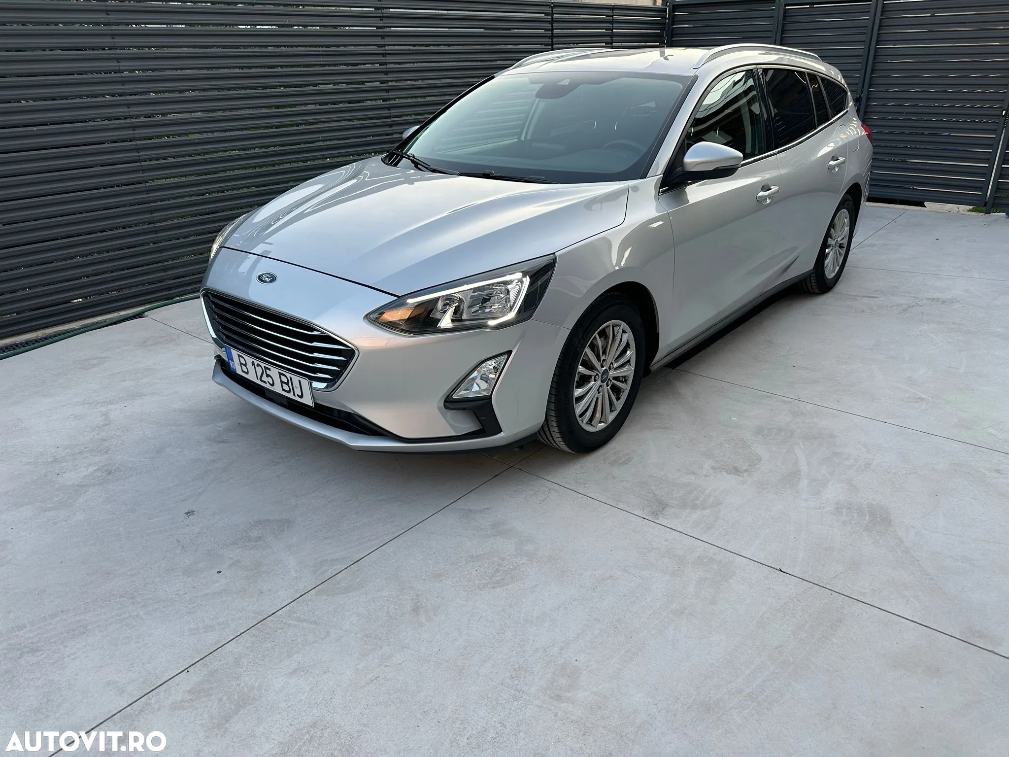 Ford Focus 1.5 EcoBlue Start-Stopp-System Aut. TITANIUM X - 9
