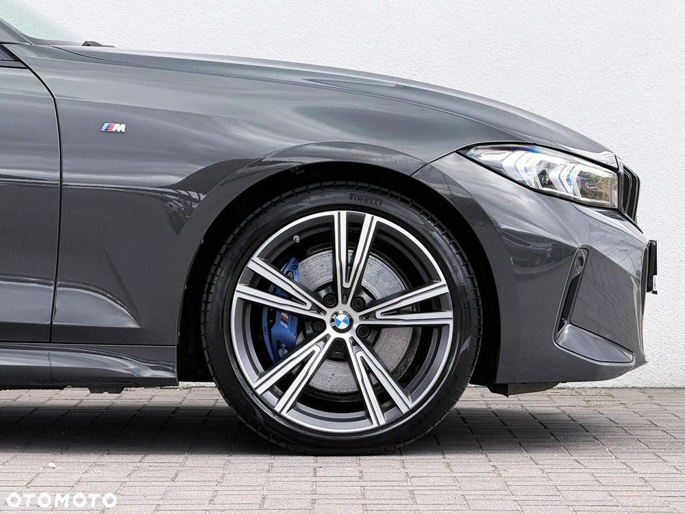 BMW Seria 3 330d xDrive M Sport - 12