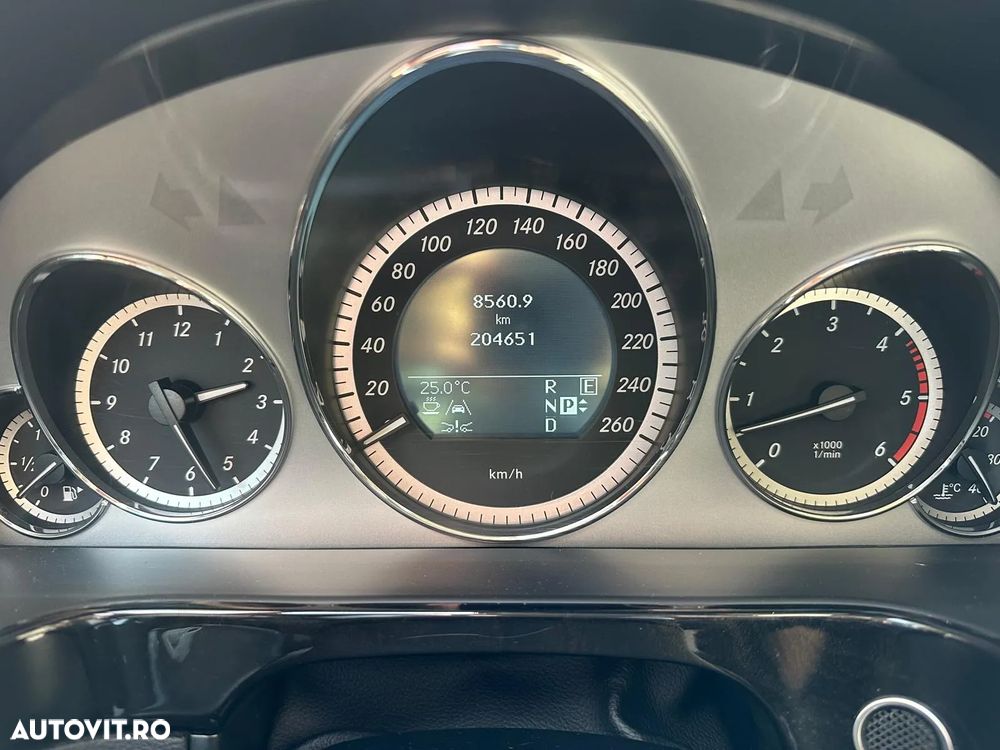Mercedes-Benz E 350 CDI BlueEfficiency 4Matic - 18