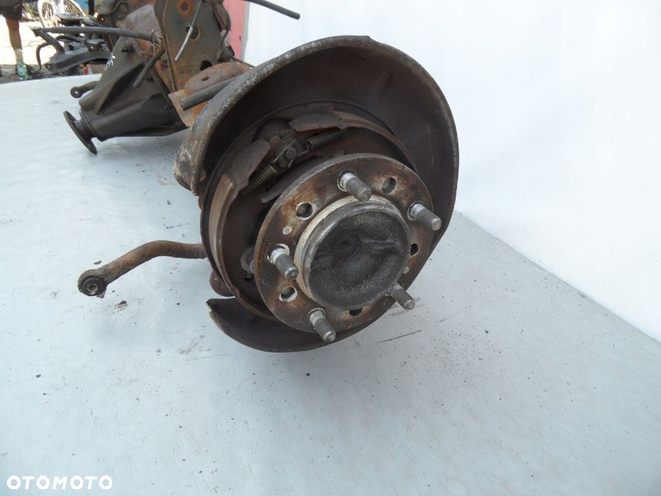 MOST TYŁ TYLNY TYŁ TOYOTA LAND CRUISER 100 4.30 - 3