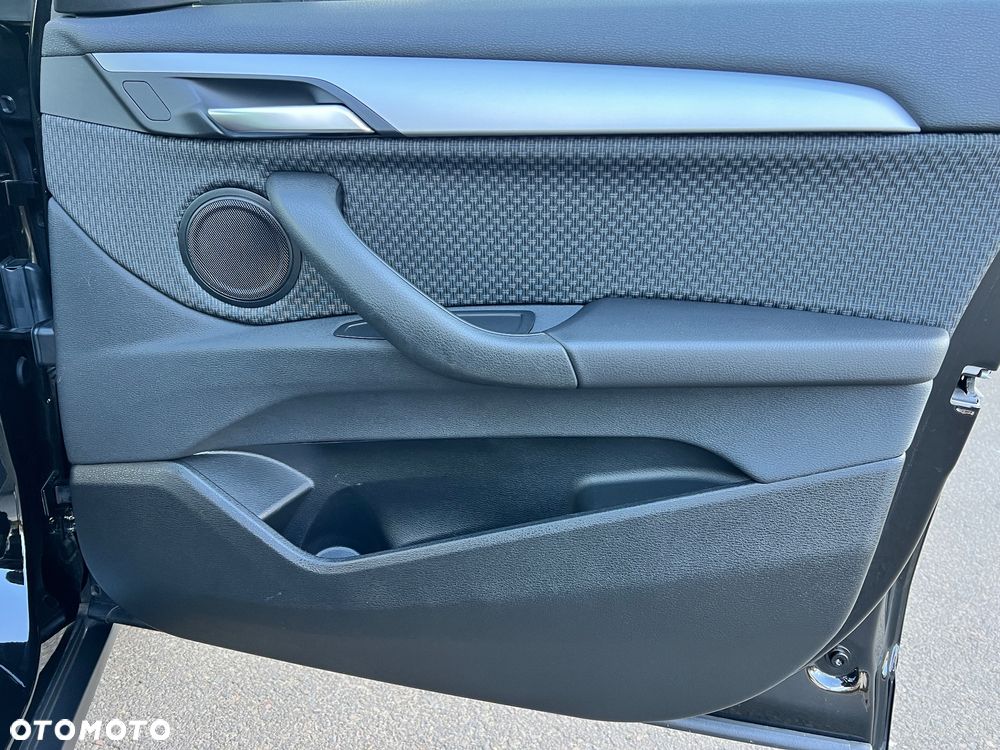 BMW X2 sDrive18i Business Edition - 16