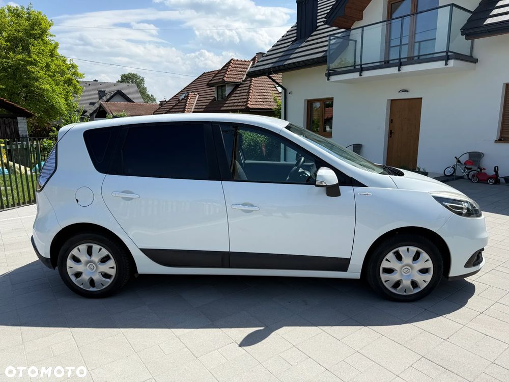 Renault Scenic 1.6 16V TomTom Edition - 10