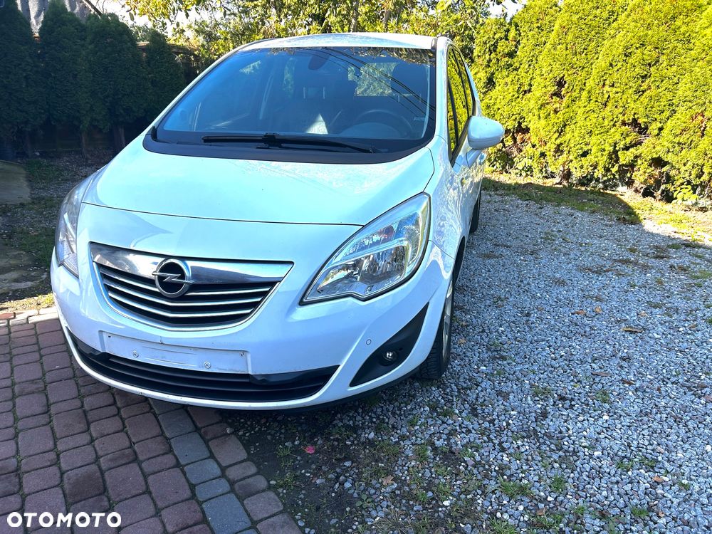 Opel Meriva 2011 photo 2
