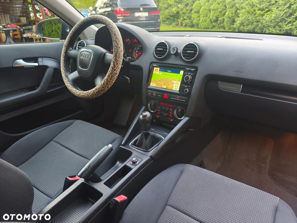 Audi A3 3-drzwiowe 1.6 Ambiente - 18