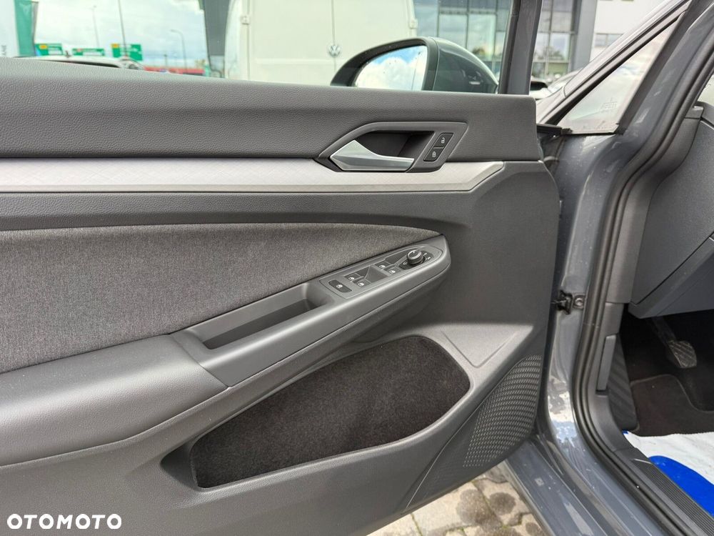 Volkswagen Golf Variant - 12